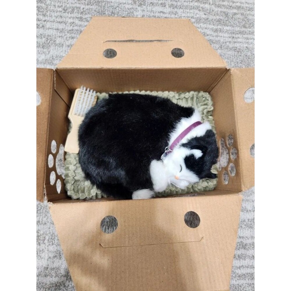 Perfect Petzzz Black White Cat Sleeping Breathing Plush Realistic Lifelike Kitty - Picture 2 of 12
